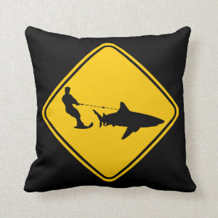 Shark Skiing Kussen