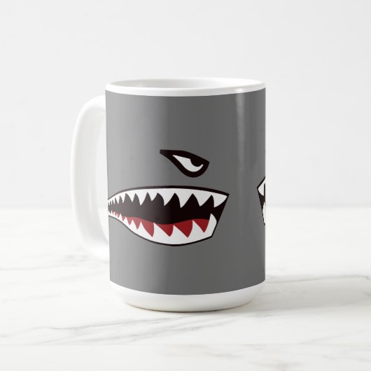 Shark Teeth Nose Art Mok (Voorkant links)