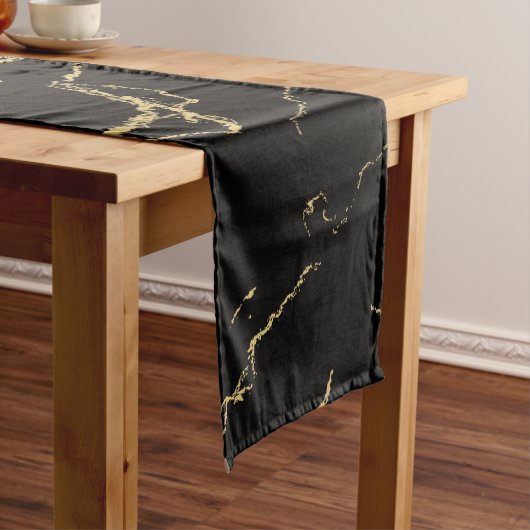 Sharp Black en Gold Marble Medium Tafelloper (Voorbeeld)