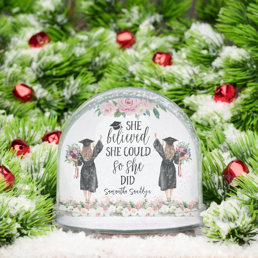 She Believed She Could so She Did Graduation  Sneeuwbol (Kerstmis)