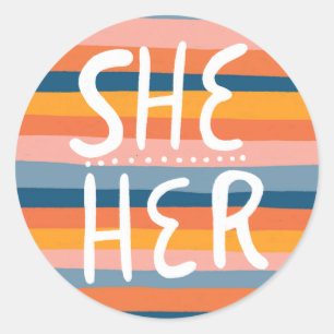 SHE/HER Pronouns Stripes Handlettering Blad van Ronde Sticker