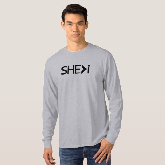 SHE>i T-shirt (Voorkant volledig)