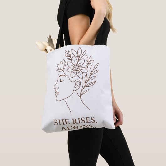 She Rises. Always — Minimalist Empowerment Design Draagtas (Dichtbij)