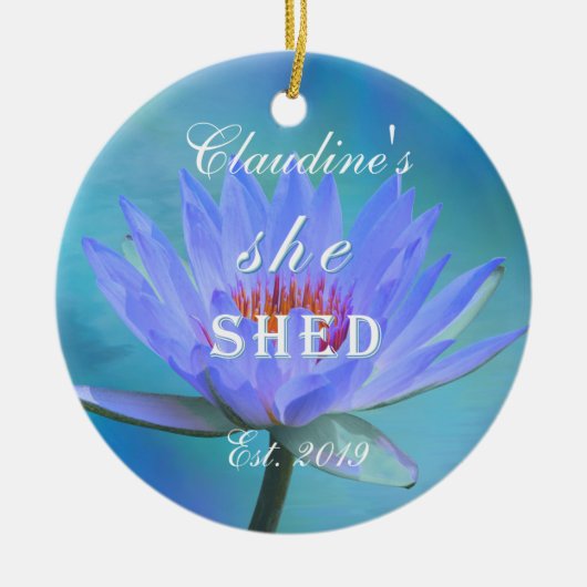 She Shed Shades of Blue Water Lily Christmas Keramisch Ornament (Voorkant)