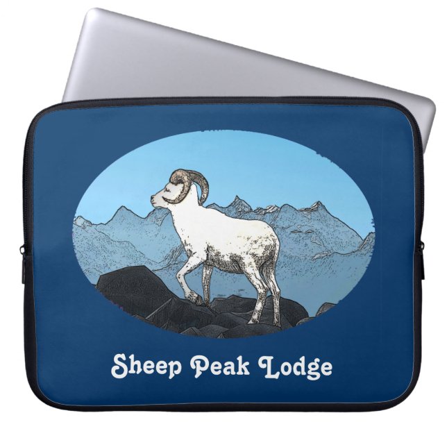 Sheep Peak Lodge Laptop Sleeve (Voorkant)