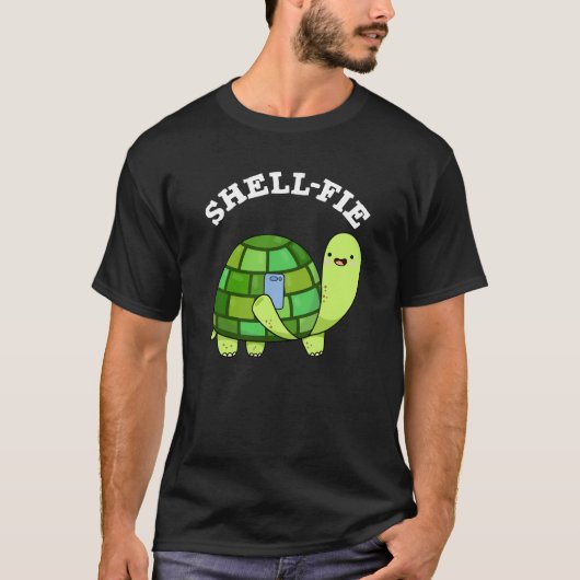 Shell-fie Funny Tortoise Selfie Pun Dark BG T-shirt (Voorkant)