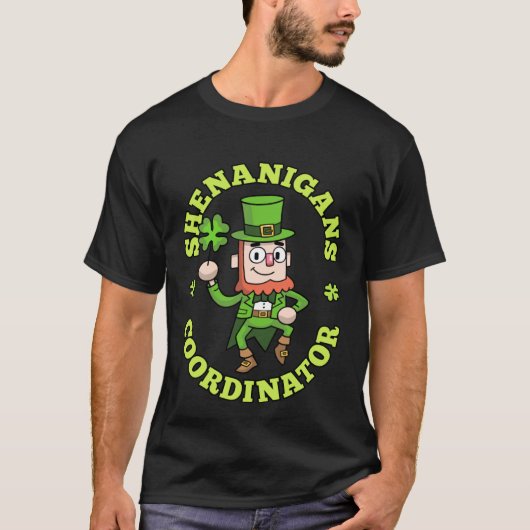 Shenanigans Coordinator Leprechaun Shamrock St Pat T-shirt (Voorkant)