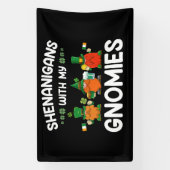 Shenanigans met mijn Gnomen St. Patricks Day Gnome Spandoek (Verticaal)