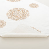 Sherpa Blanket with Mandala Patterns in Soft Brown Deken (3/4)