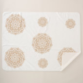 Sherpa Blanket with Mandala Patterns in Soft Brown Sherpa Deken (Voorkant (horizontaal))