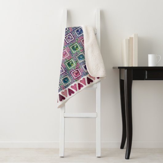 Sherpa Couverture en molleton patchwork Framed Hearts (En situation)