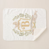 Sherpa Porte bébé Monogramme "B" Pépinière Couverture béb (Devant (Horizontal))