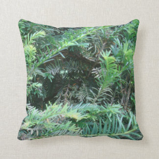 "Sherwood Forest Yew" Pillow Kussen