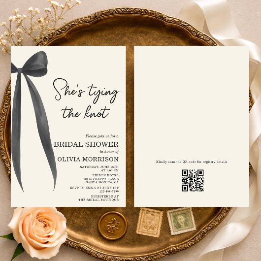 She's Tying the Knot Bow QR Code Bridal Shower Kaart