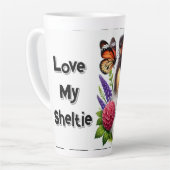Shetland Sheepdog met bloemen en vlinders Latte Mok (Linkerhoek)