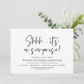 Shhh, C'est une surprise Anniversaire Invitation (Debout devant)