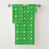 Shippo met Flower Motif, Shades of Jade Green Bad Handdoek (Insitu)