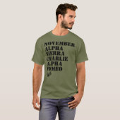 Shirt voor racistische militaire alfabetvoorraden (Voorkant volledig)