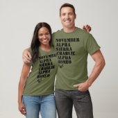 Shirt voor racistische militaire alfabetvoorraden (Unisex)