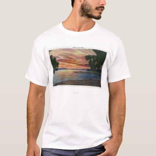 Shoreline Sunset Uitzicht met pier T-shirt (Voorkant)