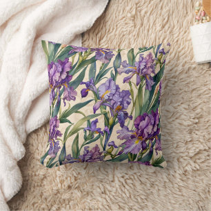 Showy Paarse Iris op Ecru Scroll Kussen