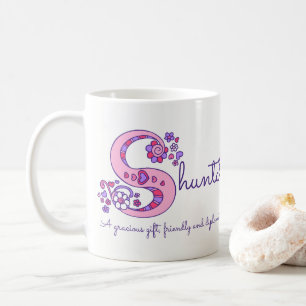 Shunta-naam die decoratieve S-monogram-mok beteken Koffiemok