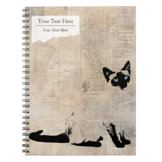 Siamese Cat on Retro Newspaper, Personalized Name Notitieboek