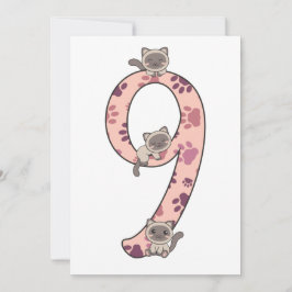 Siamese kat negende verjaardag voor katten bij kin kaart