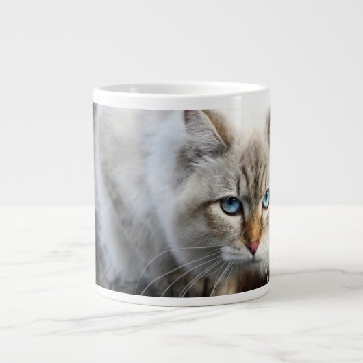 Siberian Cat In A Autumn Forest Extra Grote Mok (Voorkant)