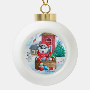 Siberian Husky Dog in sneeuwkersthondenhuis Keramische Bal Ornament