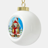 Siberian Husky met kerstcadeaus Keramische Bal Ornament (Rechts)