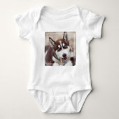 Siberian Husky Puppy op het strand Romper (Voorkant)