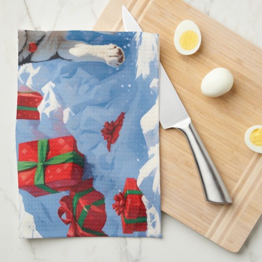 Siberische Husky loopt in de sneeuw met kerst Pet Theedoek (Quarter Fold)