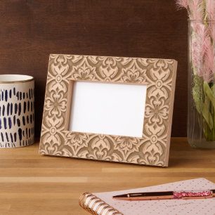 Sierbloem Damast Medaillon Patroon Gegraveerde Lijstjes