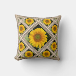Sierkussen met goedkope zonnebloemen