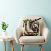 Sierkussen - Schattigee hangende Baby Sloth (Stoel)