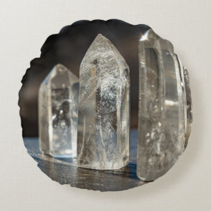 Sierkussen voor pollingpuntkristallen rond kussen