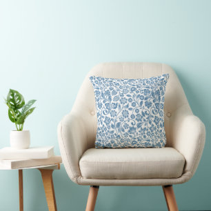 Sierlijk blauw en wit bloemrankenpatroon kussen