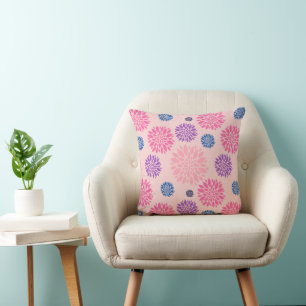 Sierlijk roze paarse en blauwe bloempatroon kussen