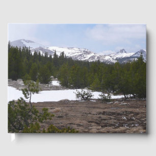 Sierra Nevada bergen en sneeuw op Yosemite Gastenboek