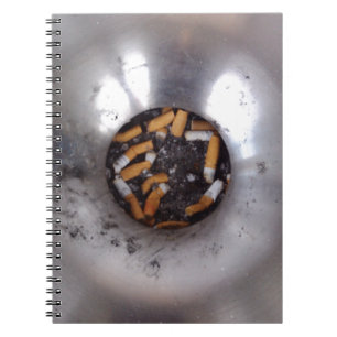 Sigarette Butts in Silver Smokers Ashtray, Funny Notitieboek