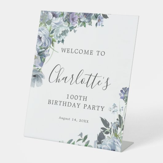 Signe De Table 100e anniversaire Dusty Blue Floral Bienvenue (Recto)