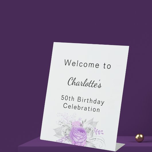 Signe De Table Anniversaire blanc violet fleurs argent bienvenue