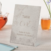 Signe De Table Arrière - plan d'impression florale Brown avec tex (In SItu)