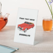 Signe De Table Automobile classique rouge 1948 (In SItu)