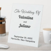 Signe De Table Black and White Wedding Pedestal Sign (In SItu)