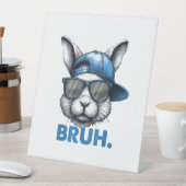 Signe De Table Bunny Face Bruh Mème Drôle Dire Bro Salutation Eas (In SItu)
