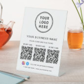 Signe De Table Business Logo 3 QR Codes Social Media (In SItu)