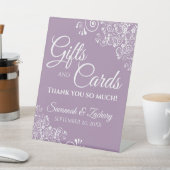 Signe De Table Cadeaux & Cartes de Mariage Dentelle Blanche & Lav (In SItu)