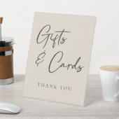 Signe De Table Cadeaux et cartes de mariage sobres beiges (In SItu)